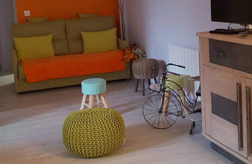 Salins-les-Bains Appartement | Very nice new apartment on the ground floor with terrace, tastefully decorated.