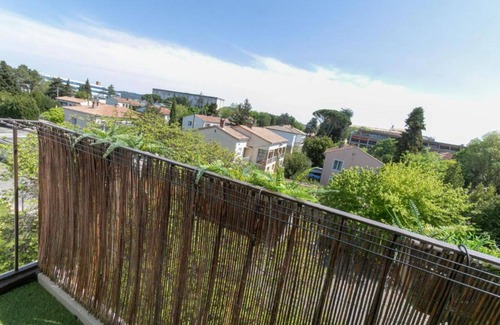 Bagnols-sur-Ceze Appartement | tres bel appartement sécurisé, refait à neuf proche toutes commodités