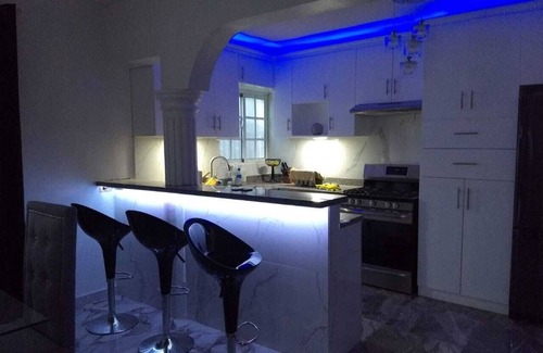 Santo Domingo Maison | Very peacefull place,15 minute from airport and the beach, supermarket 4 min