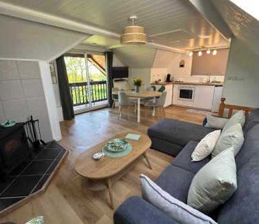 Larchamp Maison | Very Peaceful Larchamp. Dogs Welcome