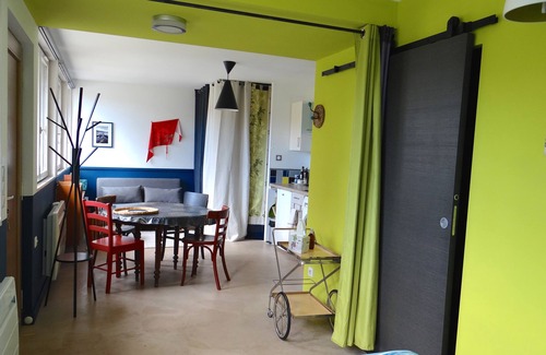 La Chapelle-sur-Furieuse Appartement | Gîte 3* très calme, sur le Sentier reliant Salins-les-Bains et Arc-et-Senans