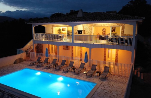 Pinarellu Villa | Villa à 10 min à pied de la plage, piscine, vue mer et montagne