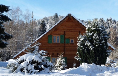 Saulxures Maison | Maison en bois très calme avec sauna en bois rond dans un environnement charmant
