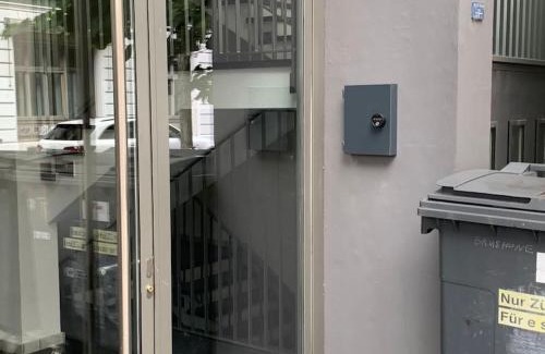 Sihlfeld Appartement | Very sunny 1BR flat in the city center - West4