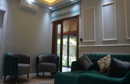 Yanik Villa | VİLLA NEPHRİTE (2+1)