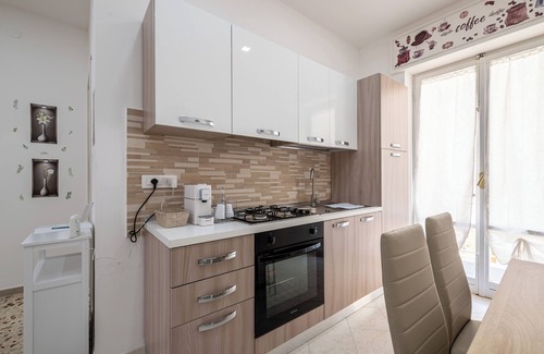 Bagnoli Appartement | Sea Breeze - Deux Chambres Appartement, Couchages 4