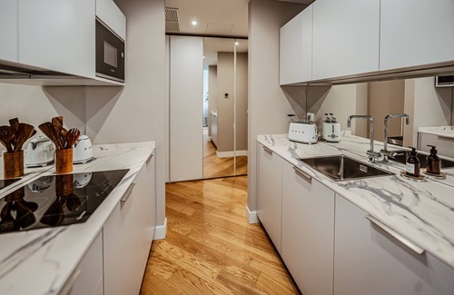 Zona Risorgimento Appartement | Via Melzo Junior Suite
