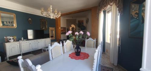 Spoleto Maison | VIBE SPOLETO, Stazione a 150 mt, parcheggio gratuito