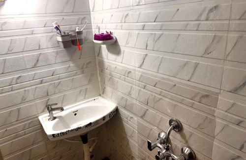 SR Nagar Maison | Vibes stay in