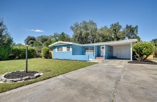 DeLand Maison | Vibrant DeLand House Near Stetson University!