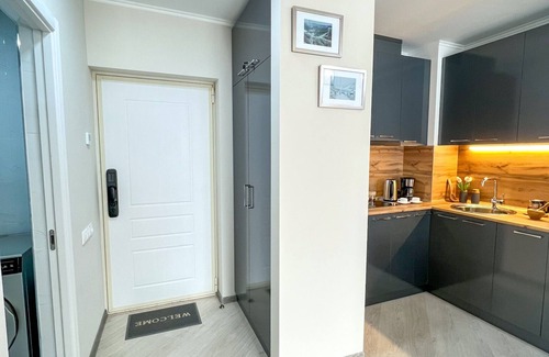 Tsaghkadzor Appartement | Vibrant Design | Balcony | Self Checkin | Netflix