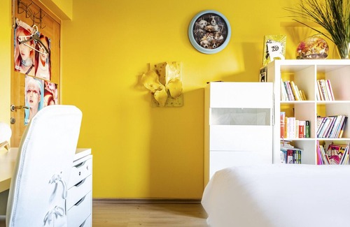 Ust Bostanci Appartement | Vibrant Flat with Balcony in Atasehir
