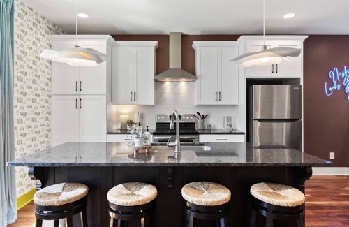 The Nations Maison | Vibrant Home in The Nations w/ Garage, Walk to Restaurants & Shops