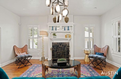 Greater South River City Maison | Vibrant, Quirky Home with Hot Tub Near S Congress
