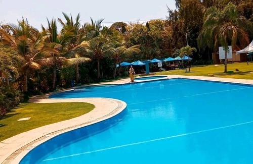Shanzu Appartement | Vibrant vacation apartment at Shanzu