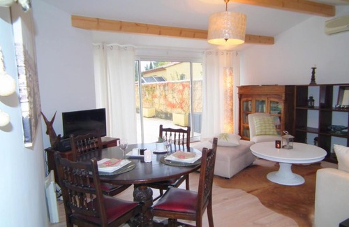Aubais Villa | Cottage VICHELDA au soleil