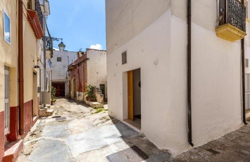 Tuglie Appartement | Vico dei Mille by BarbarHouse