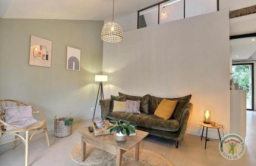 Saint-Georges-de-Chesne Maison | Victor