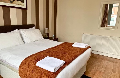 Birmingham Maison | Victoria Three