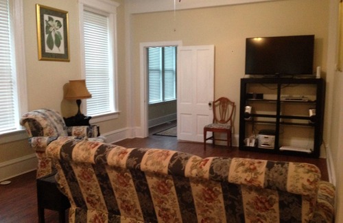 Jefferson City Maison | Maison victorienne - 12 personnes au milieu de tout!