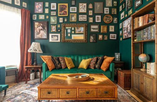 Crockett Maison | Victorian House-30 mins to Napa & SF, Free Pets!