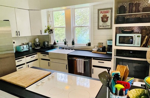 Tannersville Maison | Historic Victorian Mountain House in the Painted Village in the Sky