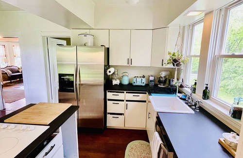 Tannersville Maison | Historic Victorian Mountain House in the Painted Village in the Sky