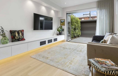 Albert Park Maison | Victorian Townhouse in Albert Park