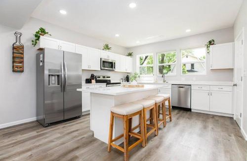Near Northwest Appartement | Victory Villa - 5 BR Home 5 Min From Campus