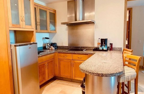 Playa Diamante Station Balnéaire | VIDANTA-Grand Mayan 2 Bed 2 Bath with high luxury in Acapulco!