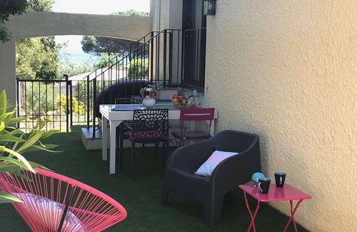 Bages Appartement | Spa Privé, Vue de rêve, Jardin arboré, Tout Neuf dans Village classé.