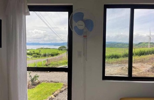 Tierras Morenas Maison | View of the Arenal volcano & lake