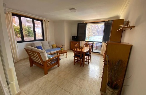 Vueltas Appartement | Viewpoint of Iguala. Magnificent apartment with sea and harbor views