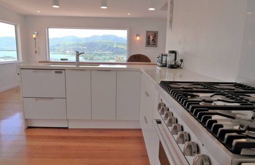Stepneyville Maison | Views-For-Ages