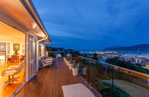 Stepneyville Maison | Views-For-Ages