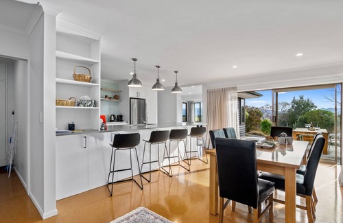 Blenheim Maison | Views over Blenheim - Blenheim Holiday Home
