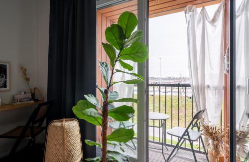 Jarvenpaa Appartement | Viihtyisä yksiö, parkkipaikka, ilmastointi, wifi, Aino Areena 300m