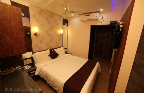 Porur Cabine | Vijaya Residency - Porur