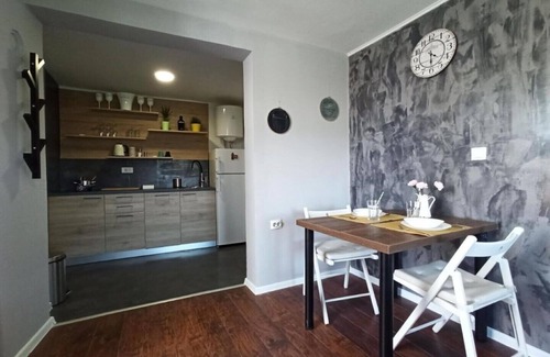 Kraljevec Sesvetski Appartement | Viksa with Jacuzzi sleeps 2
