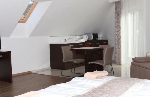 Epleny Appartement | Viktória Vendégház