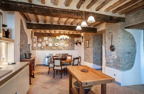 Monte Santa Maria Tiberina Villa | Villa del Marchese: An elegant four-story ancient house located in a characteristic village, with Free WI-FI.