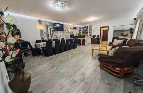 Jibert Maison | Vila Bella