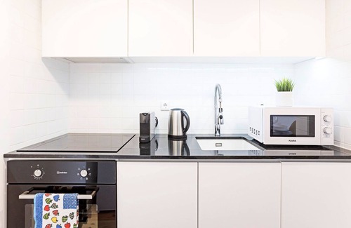 Cedofeita Maison | Vila Burgães - Casa 6 by LovelyStay