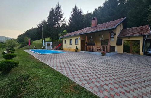 Tuhelj Villa | VILA LASOVIC + POOL + JACUZZI + SAUNA