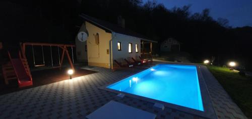 Tuhelj Villa | VILA LASOVIC + POOL + JACUZZI + SAUNA