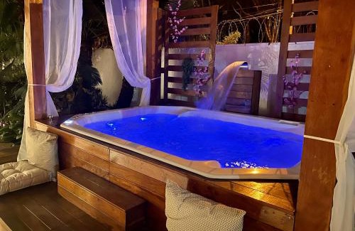 Balneario Praia do Pernambuco Maison | Vila linda com SPA e Piscina a 50 metros da Praia