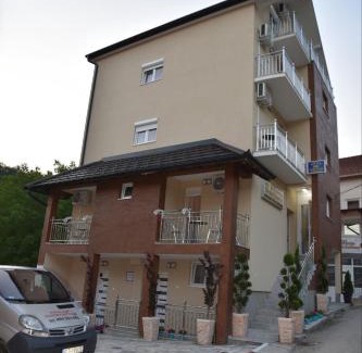 Sumadija Appartement | Vila Lux Nedeljkovic Gornja Trepca