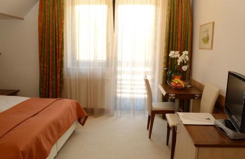 Ukanc Lit Et Petit-Déjeuner | Vila Park B&B - Adults Only