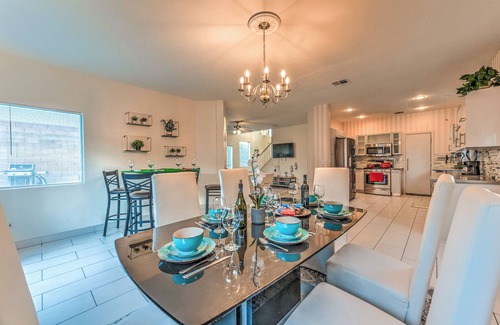 Spring Valley Maison | Vila Star- 4BD with PoolSpa, Game room, all you need for great vacation N/Strip