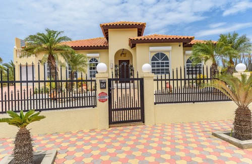 Opal Maison | Three bedroom villa. Private pool, view of the ocean & the island.